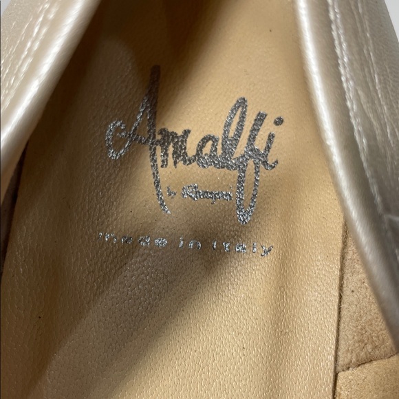 AMALFI by Rangoni OSTE Sand Cream Nappa Loafers Sz 9.5 Leather Italy Embellished - Picture 7 of 12
